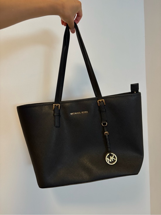 Michael Kors Handbags - Micheal Kors handbag